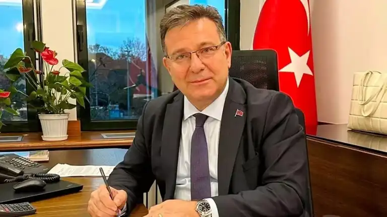 Belediyede CHP'lilere Maaşlı Atamalar, AK Parti'ye 'Teklif'